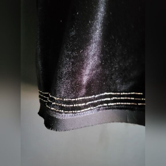 Abercrombie and Fitch Black Velvet Beaded Trim Cross Back Tank Top Sz M - Picture 4 of 9